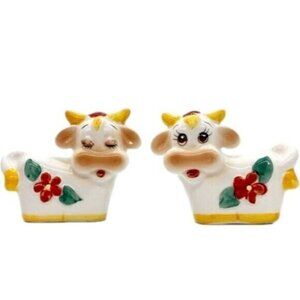 Vintage Lefton Hand Painted Anamorphic Cow Salt and Pepper Shakers